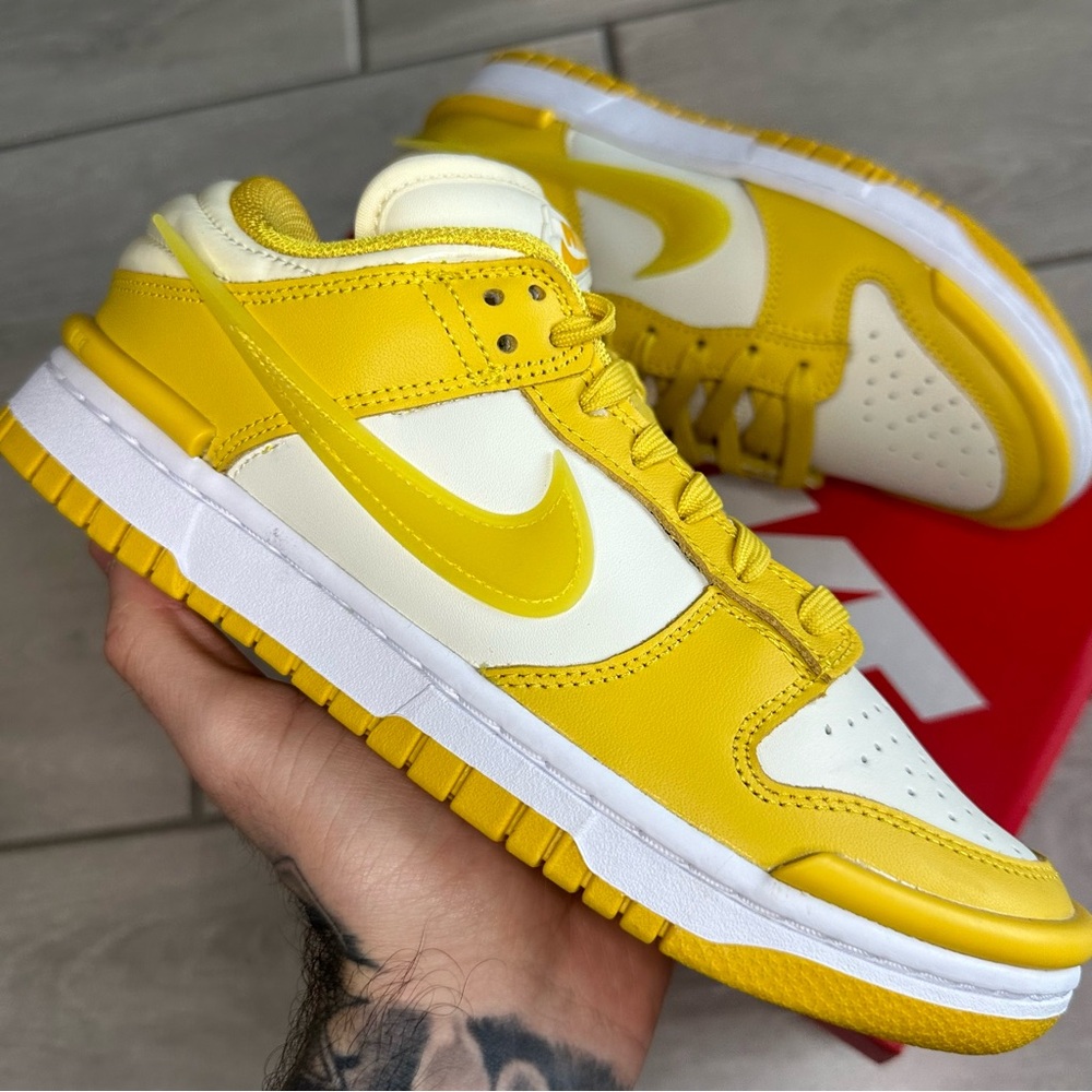 NIKE DUNK LOW YELLOW WHITE